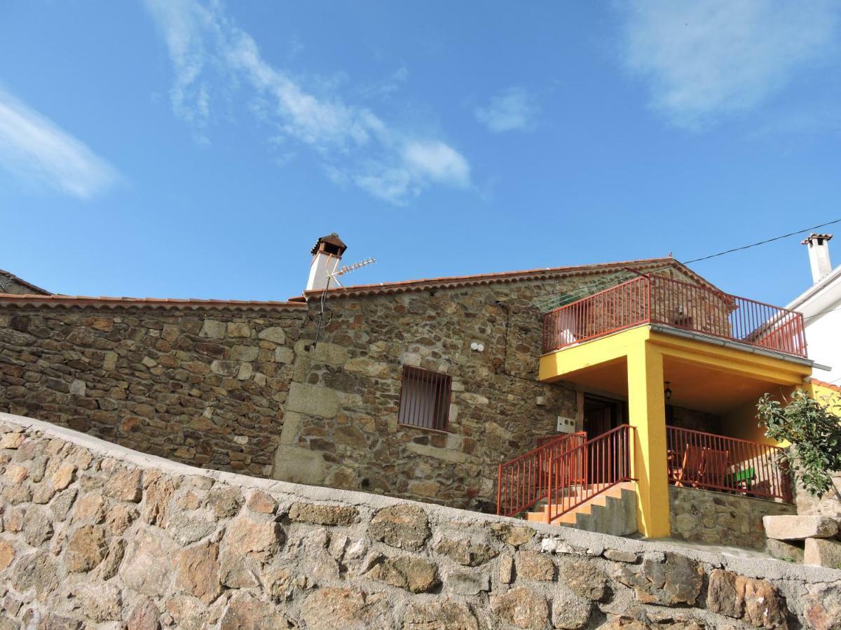 Gasthaus Casa Sierra De Gredos Navasequilla Exterior foto