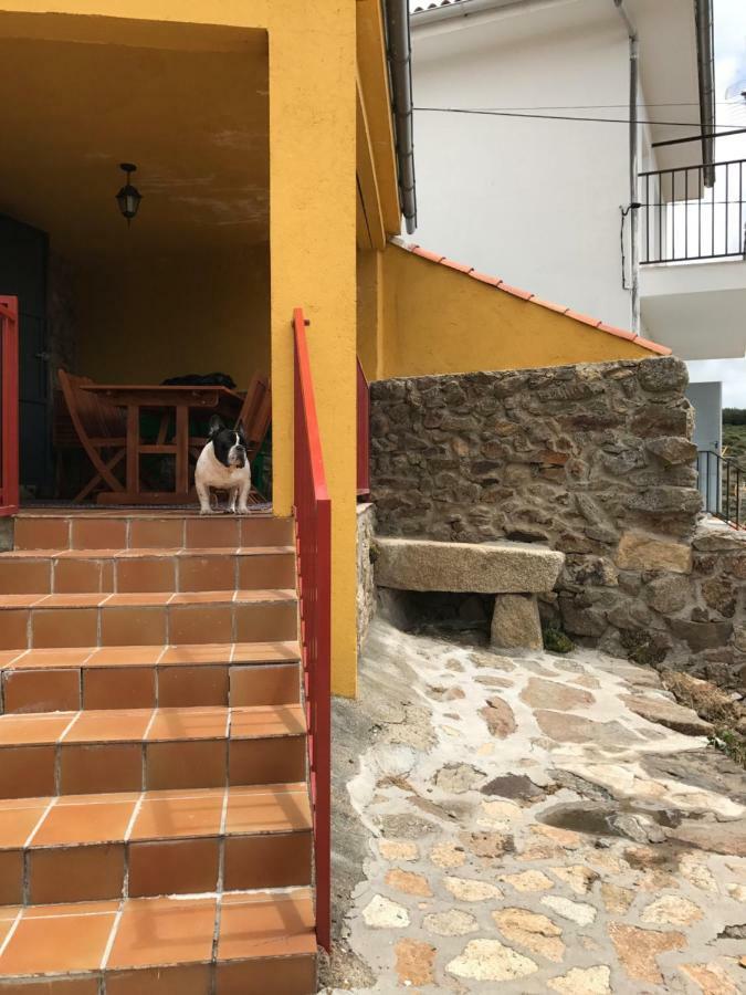 Gasthaus Casa Sierra De Gredos Navasequilla Exterior foto